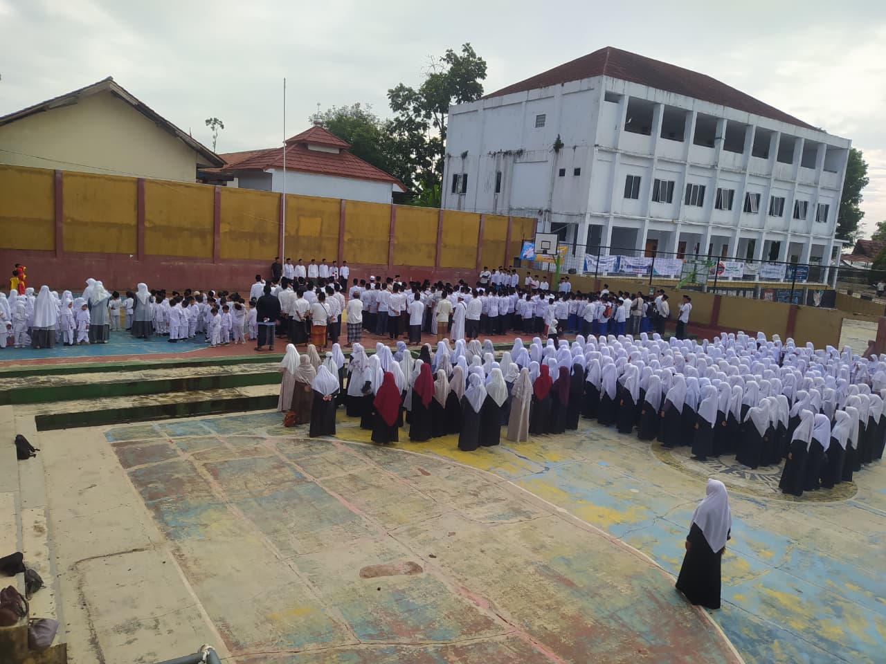 Seluruh Unit Binaul Ummah Bersatu di Hari Santri 2025: “Mengawal Indonesia Merdeka, Menuju Peradaban Dunia”